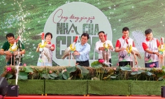 Vườn quốc gia Tràm Chim tiếp nhận 6 cá thể sếu đầu đỏ từ Thái Lan