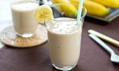 Chế biến sữa chuối - món ăn khiến được hàng loạt sao Hàn mê mẩn