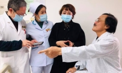 Nghệ sĩ Giang Còi bán gấp xe hơi giữa lúc bệnh ung thư trở nặng