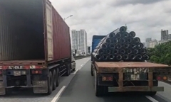 Công an Hà Nội triệu tập 2 chủ xe container dàn hàng chắn đường Vành đai 3