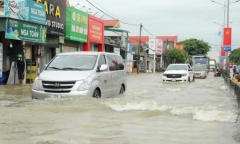 ADB hỗ trợ khẩn cấp 2 triệu USD giúp Việt Nam khắc phục hậu quả bão lũ