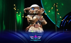 Tập 5 The Masked Singer Vietnam: Voi Bản Đôn bất ngờ lấy nước mắt Cố Vấn Bảo Anh ngay câu hát đầu