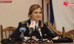 Nữ Bộ trưởng Tư pháp Crimea  xinh đẹp 