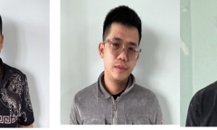  Khám xét nhà nghỉ phát hiện nhóm thanh niên đang tổ chức 