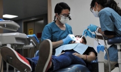 Định mệnh nghiệt ngã từ sai sót y khoa Đông-Tây: Đi khám răng, 8 bệnh nhân tử vong vì bị lây bệnh truyền nhiễm