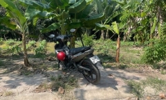 Vụ nam sinh bỏ lại xe máy ở vườn chuối rồi mất liên lạc tại TP.HCM: Tìm thấy thi thể, người cha ngã gục