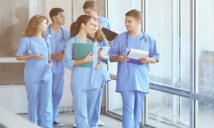Y tá có khác điều dưỡng?