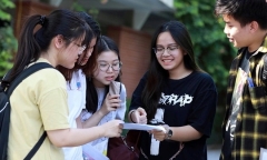 Sinh viên nhập học đại học cần những gì?
