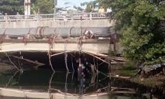 Điều tra vụ nam thanh niên tử vong trong tư thế treo cổ bên hông cầu Rạch Bà