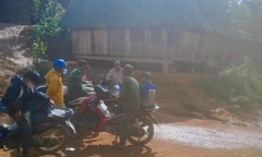 ​Kon Tum: Dùng búa đập bom bi, 2 người thương vong