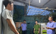 Vụ bé gái 11 tuổi bị hàng xóm dâm ô: Khởi tố 