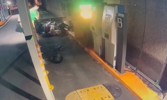 Trốn việc trả phí đỗ xe, cô gái nhận bài học nhớ đời