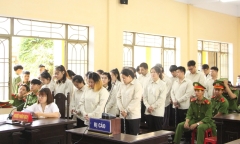  Xét xử 3 