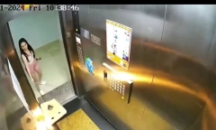 Xôn xao clip người phụ nữ đốt lửa trong thang máy chung cư ở Vũng Tàu