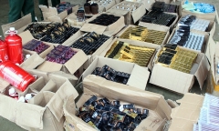 Có tình trạng kinh doanh mỹ phẩm nhập lậu, có dấu hiệu trốn thuế