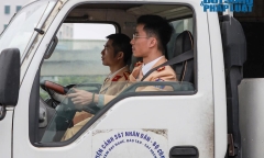 Cận cảnh bên trong lớp tập huấn sát hạch, cấp giấy phép lái xe của CSGT Thủ đô