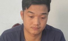 Tạm giữ hình sự thanh niên lái xe máy tông, kéo lê CSGT trên đường