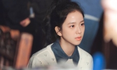 Jisoo (BLACKPINK) được khen 