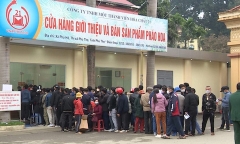 Pháo hoa Tết bán không đúng giá niêm yết, bộ Công thương nói gì? 