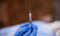 Mỹ hoãn tiêm vaccine Pfizer cho trẻ dưới 5 tuổi 