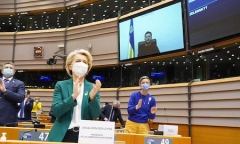 Vì sao Ukraine nôn nóng muốn trở thành thành viên EU?
