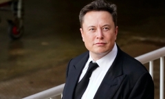 Tỷ phú Elon Musk tuyên bố tiếp tục tài trợ dịch vụ Internet tại Ukraine