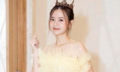 NSND Hồng Hạnh: Người chiến sĩ hát bằng cả trái tim