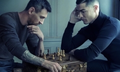 Khung hình chung của Messi, Ronaldo gây 