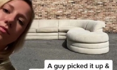 Người phụ nữ tiếc ngẩn ngơ vì phát hiện bán hớ chiếc sofa có giá trị thực “siêu khủng”