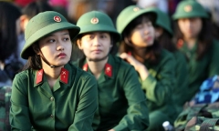 Có 6 nữ thanh niên nhận lệnh nhập ngũ trong năm nay ở TP.HCM