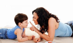 Con cái lớn lên sẽ kém cỏi nếu cha mẹ thường xuyên làm những điều này