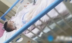Con trai đang khỏe mạnh bỗng có nguy cơ thành người thực vật, bố hối hận khóc không thành tiếng