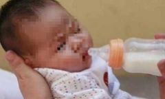 Bé gái 13 tháng bụng to như quả dưa hấu, bố mẹ hối hận vì cố cho con ăn thực phẩm này
