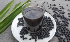 2 thời điểm vàng uống nước đậu đen giúp chị em sở hữu vóc dáng như ý