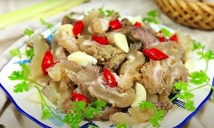 Cách làm gân bò ngâm chua ngọt giòn ngon đưa cơm