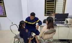 Vụ bé gái ôm chặt kêu khóc, van xin mẹ đừng nhảy cầu: Hé lộ lý do đau lòng