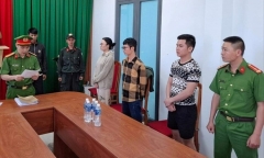 Bắt quả tang nhóm nam nữ đang phê ma túy trong phòng trọ ở Lâm Đồng