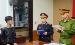 Khởi tố nam sinh lớp 11 dùng gậy gỗ đánh học sinh lớp 9 tử vong ở Hà Tĩnh