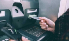 Gửi tiền vào thẻ ATM Agribank có lãi suất không?