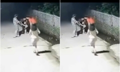 Clip: Anh trai 4 tuổi nhanh trí gọi người cứu em rơi xuống mương nước