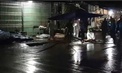 Tai nạn giao thông trong đêm mưa bão, 2 người đi xe máy tử vong tại chỗ