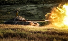 Ukraine sa đà với