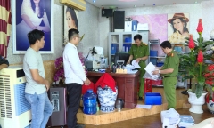 Truy nã nữ giám đốc doanh nghiệp lừa bán đất nền