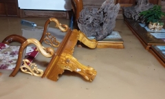 Hàng trăm người dân ở Nghệ An đội mưa vá đê trong đêm