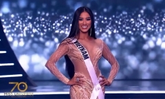 Kim Duyên khoe nhan sắc đỉnh cao tại bán kết Miss Universe 2021 bất chấp camera thường