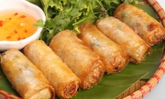 Cách làm nem rán truyền thống giòn ngon cho mâm cỗ ngày Tết
