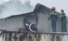 Vụ hỏa hoạn thiêu rụi xưởng bánh kẹo ở TP.HCM: Nhân chứng nói gì?