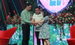 Cô nàng tự tin gây sốt 'Bạn muốn hẹn hò?' thoát phận 'ế bằng thực lực'
