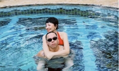 Tóc Tiên diện bikini, khoe body nóng bỏng bên Hoàng Touliver