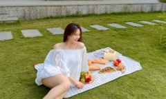 Phương Oanh vướng nghi vấn mang bầu khi liên liên tục mặc đồ rộng che vòng hai